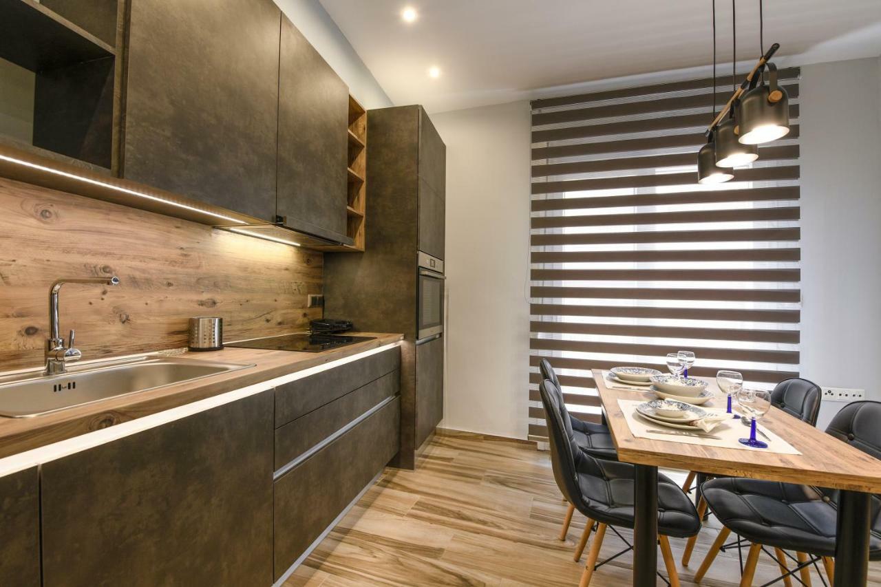 Adell Luxury Apartments Kavala Exterior foto